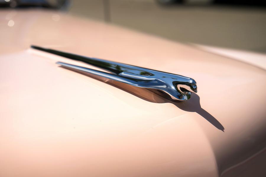 Детали экстерьера Cadillac Series 62 Convertible (6267) 1956 года  (фото 16 из 52)
